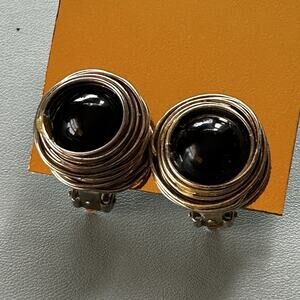 Vintage Clip-On Gold Tone Stud Earrings Black Cabochon Round Fashion